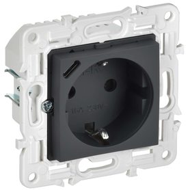 SKANDY Розетка с заземлением с защитными шторками 16А с USB C 18Вт SK-R17G графит IEK в Выключатели клавишные, переключатели от IEK ( ИЭК ) в интернет магазине ЭлектроОм электротовары SK-R14-16-U14-018-K53 SK-R14-16-U14-018-K53 IEK ( ИЭК )