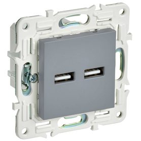 SKANDY Розетка USB A+A 3,1А SK-R15Gr серый IEK в Розетка от IEK ( ИЭК ) в интернет магазине ЭлектроОм электротовары SK-U21-D31-K03 SK-U21-D31-K03 IEK ( ИЭК )