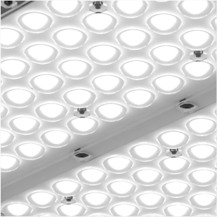 Мультилинза из ПММА распределяет свет без слепящего эффекта