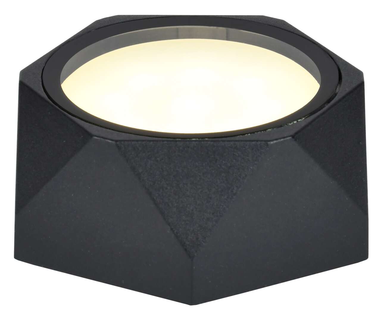 Кристаллическая форма придаёт корпусу 3Д эффект