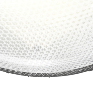 Оптика и корпус выполнен из антивандального композитного материала