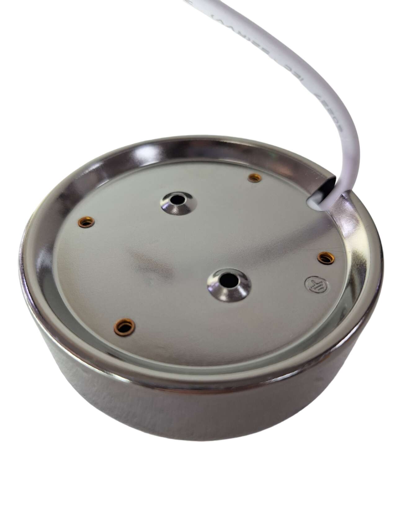 Основа из стали обеспечивает особую прочность