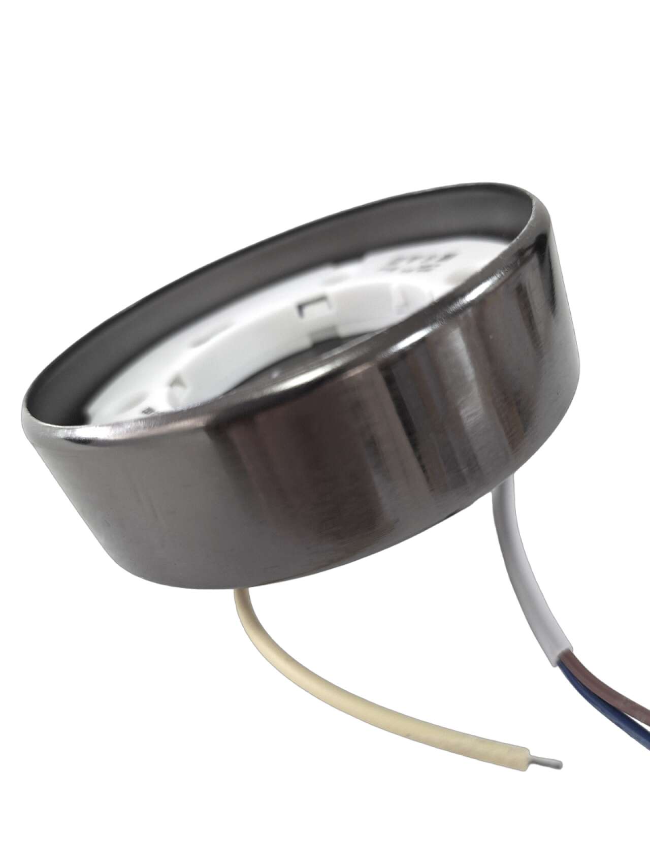 Минималистичный корпус для невысоких потолков