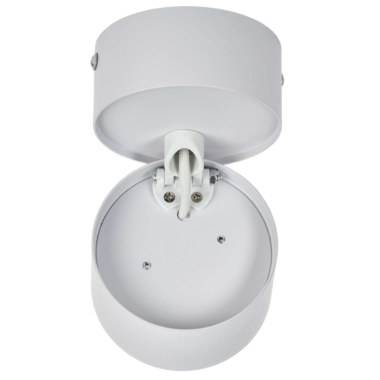 Поворотная конфигурация позволяет управлять световым потоком