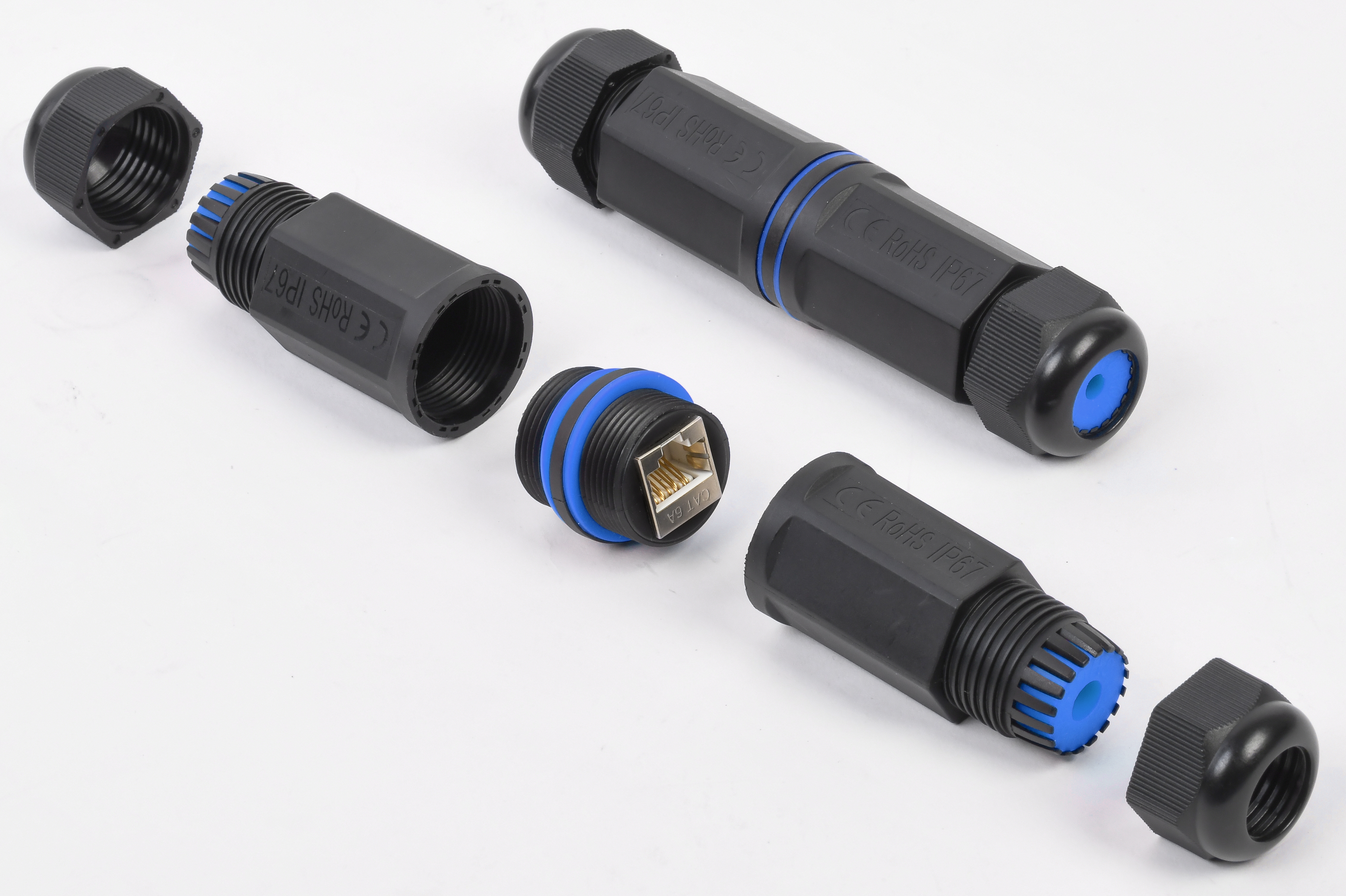 Защита от пыли, влаги, перегиба кабеля и раскрывания корпуса.