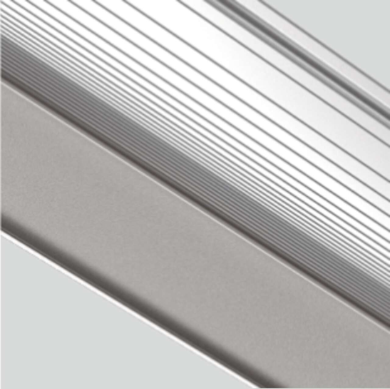 Матовый рассеиватель обеспечивает равномерную засветку