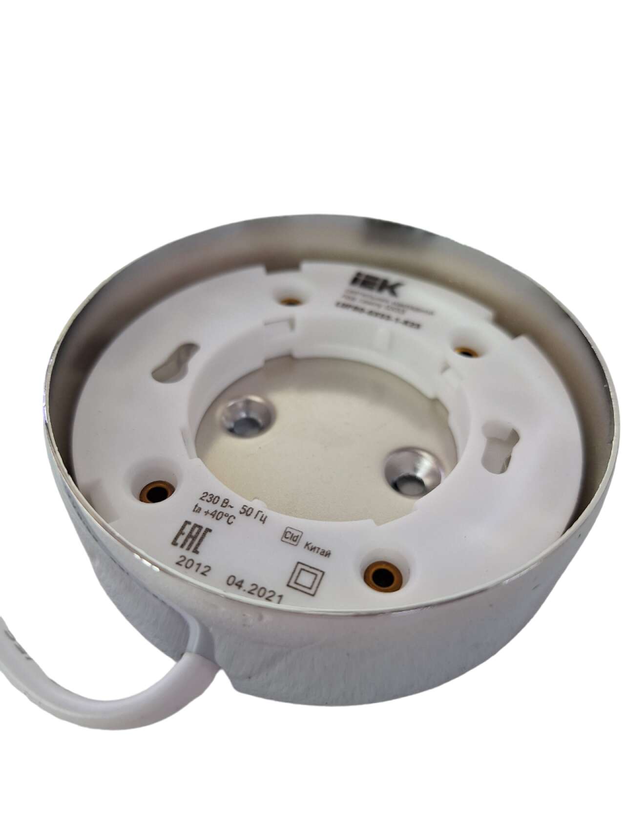 Патрон из термостойкого негорючего пластика обеспечивает безопасность